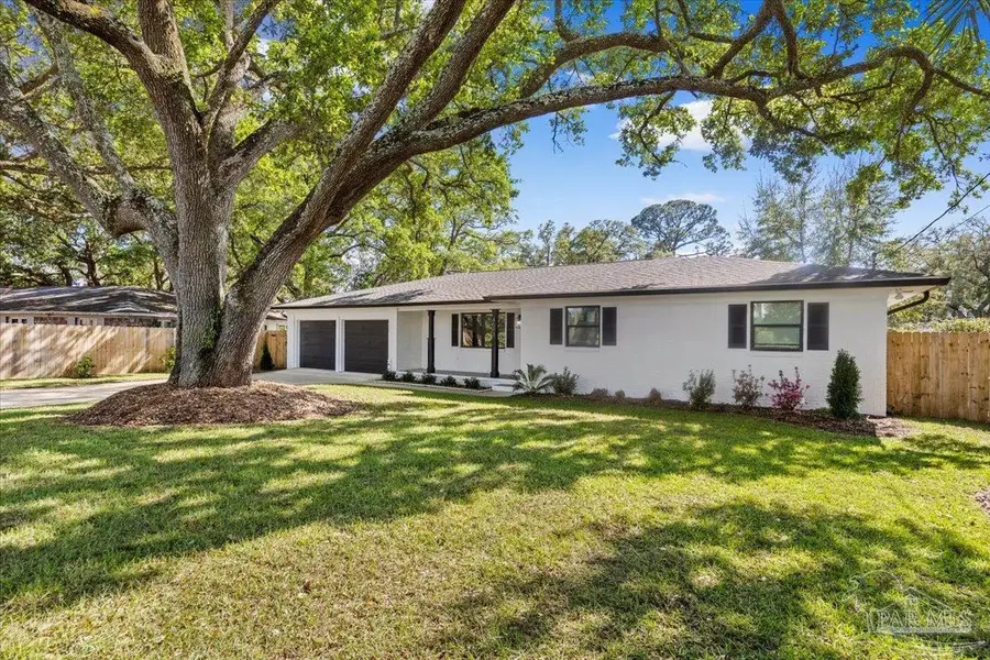 4593 Soundside Dr, Gulf Breeze, FL 32563 - #2