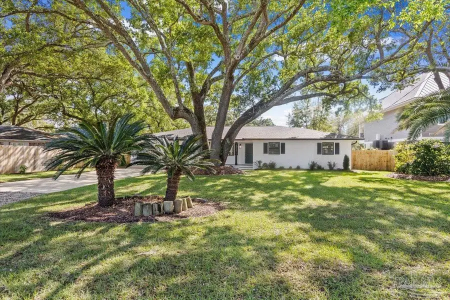 4593 Soundside Dr, Gulf Breeze, FL 32563 - #3