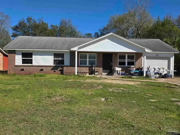 5706 Graymont Ln, Pensacola, FL 32526