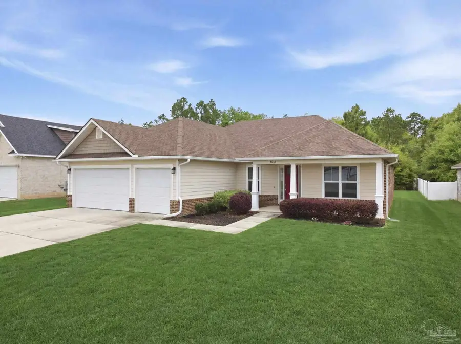 8016 Majestic Cypress Dr, Milton, FL 32583 - #2