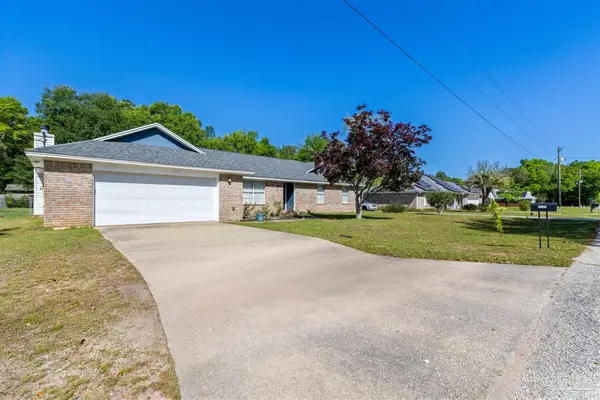 6059 Gillette Dr, Milton, FL 32570