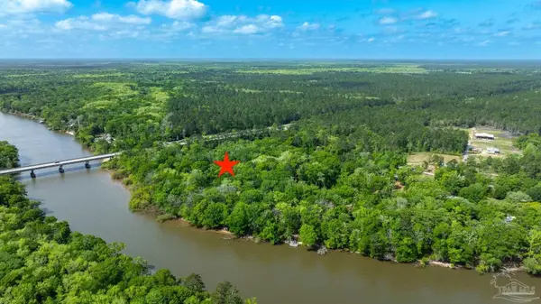 92 Howell Bluff Rd, Ponce De Leon, FL 32455