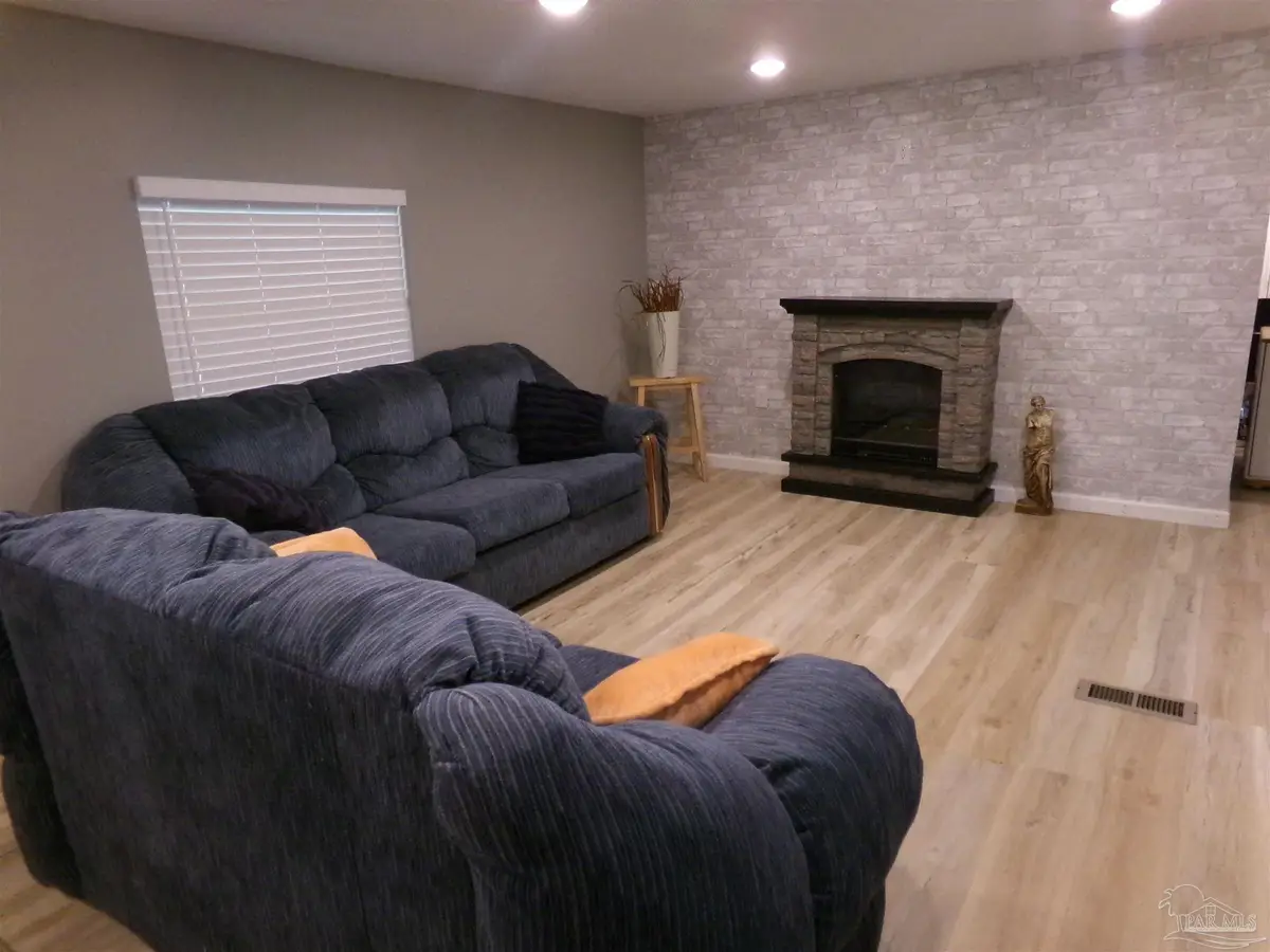 4363 Reinsma Rd, Milton, FL 32583 - #1