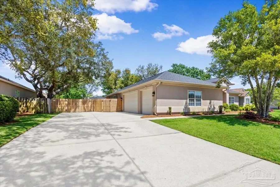1182 Grand Pointe Dr, Gulf Breeze, FL 32563 - #3