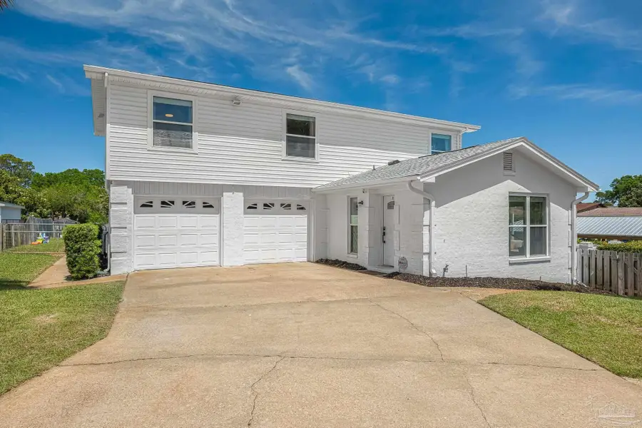 1044 Aquamarine Dr, Gulf Breeze, FL 32563 - #2