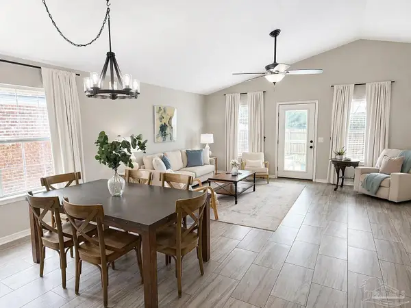 1226 Harrison Ave, Gulf Breeze, FL 32563