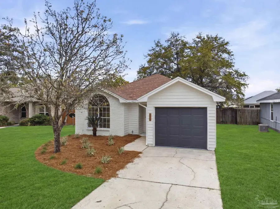 811 Boulevard De Lorleans, Mary Esther, FL 32569 - #3