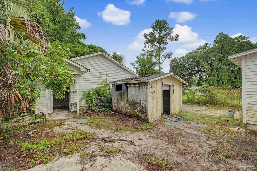 2410 N Tarragona St, Pensacola, FL 32503 - #2