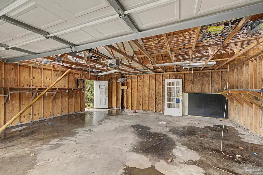 2410 N Tarragona St, Pensacola, FL 32503 - #3
