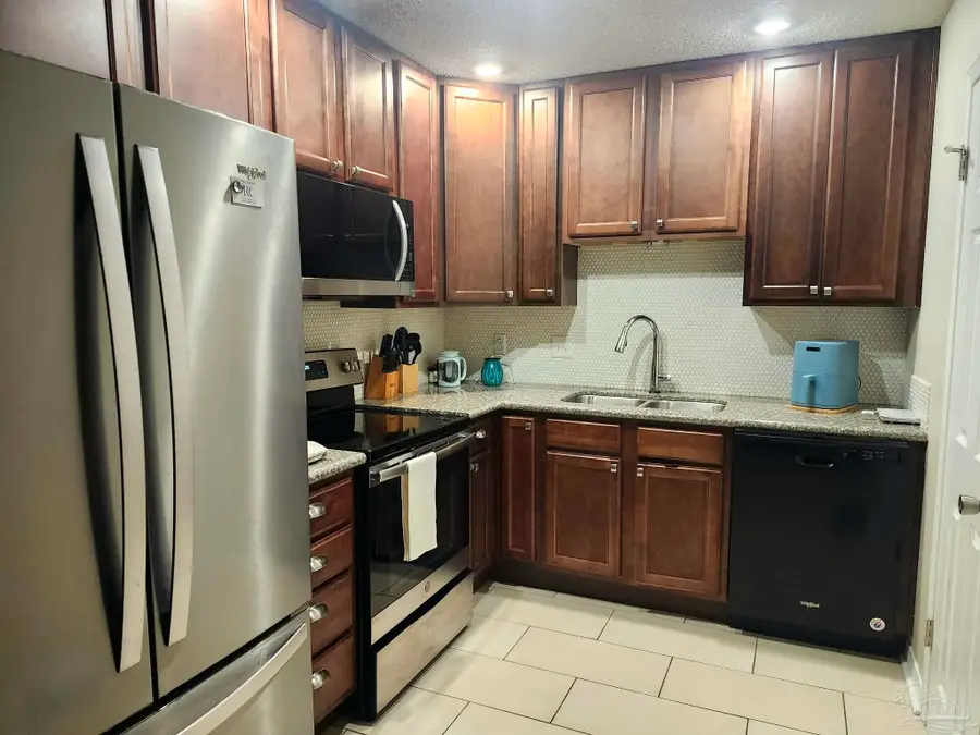 832 Amberwood Dr, Pensacola, FL 32506 - #3