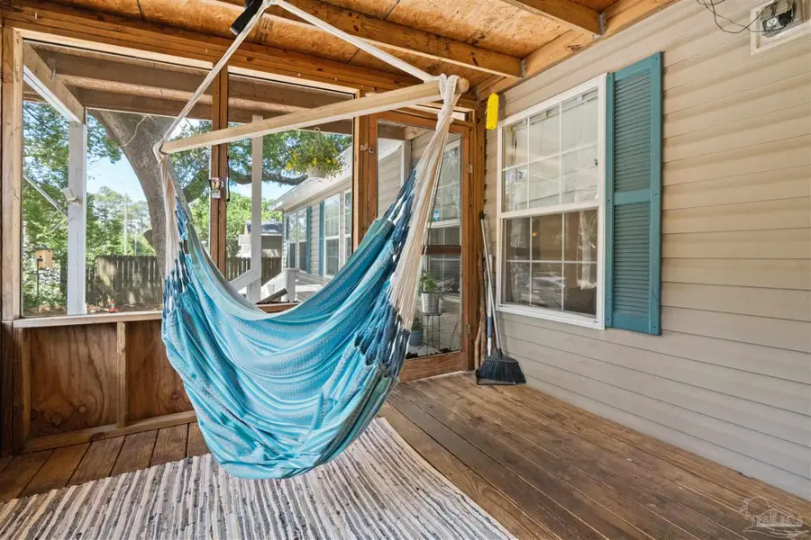 1002 Mills Ave, Pensacola, FL 32507 - #3