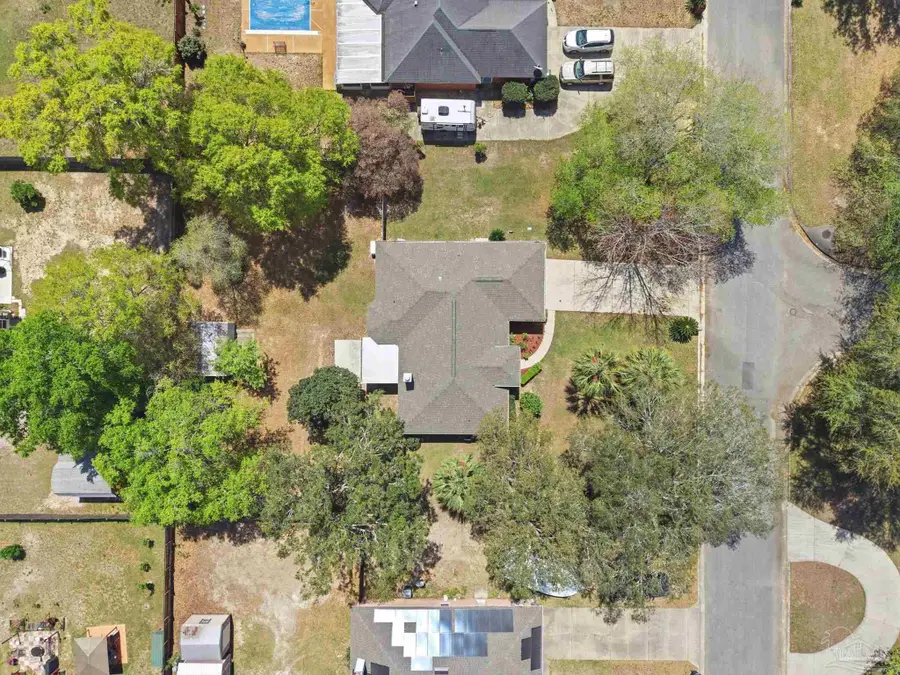 5980 Grandview Dr, Milton, FL 32570 - #2