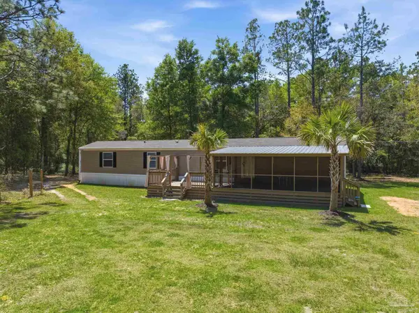 4729 Nichols Creek Rd, Milton, FL 32583