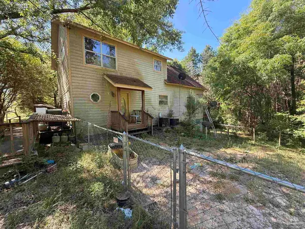 9543 Quiet Creek Rd, Milton, FL 32570