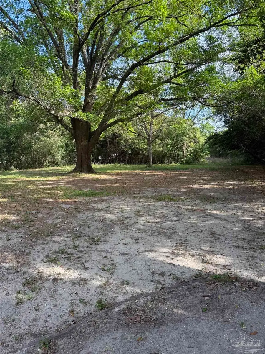 123 Hancock Ln, Pensacola, FL 32503 - #2