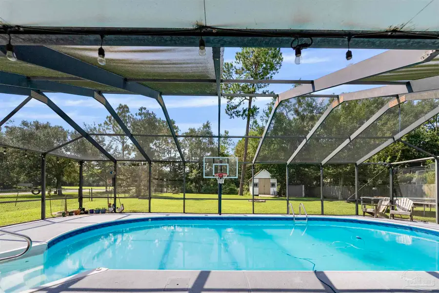 3329 Sunset Bayou Dr, Milton, FL 32583 - #2