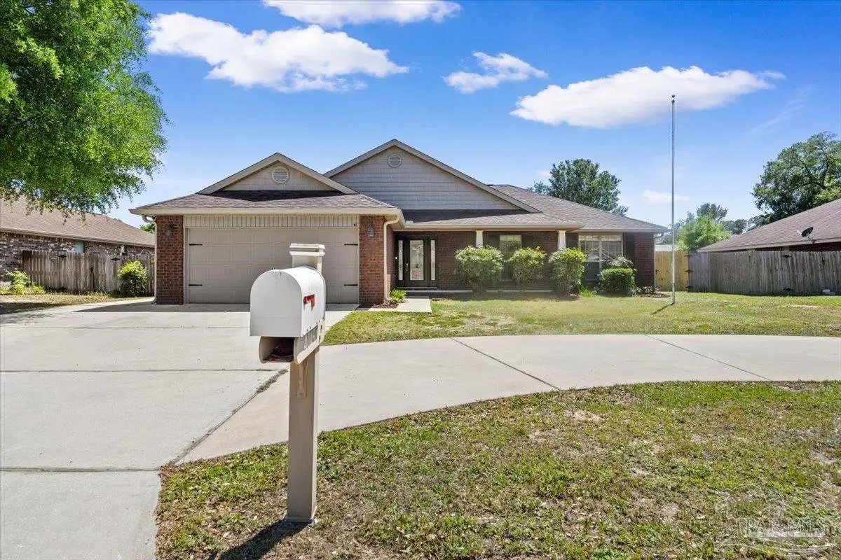 4015 Berry Cir, Pace, FL 32571 - #1