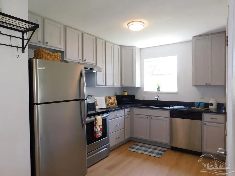 6508 East Shore Dr, Pensacola, FL 32505 - #2