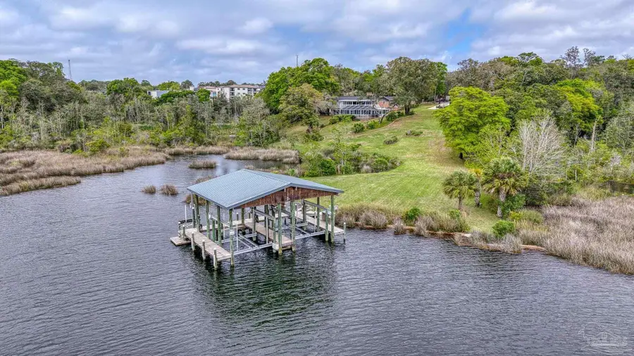 7 Krivik Ct, Fort Walton Beach, FL 32547 - #2