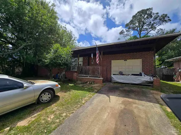 1210 Suburban Dr, Pensacola, FL 32505