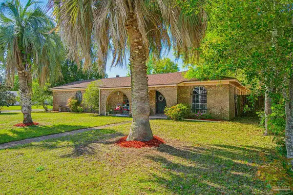 4972 Lanett Dr, Pensacola, FL 32526