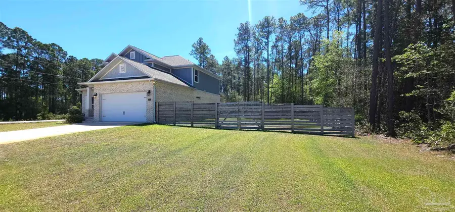 7071 Flintwood St, Navarre, FL 32566 - #3