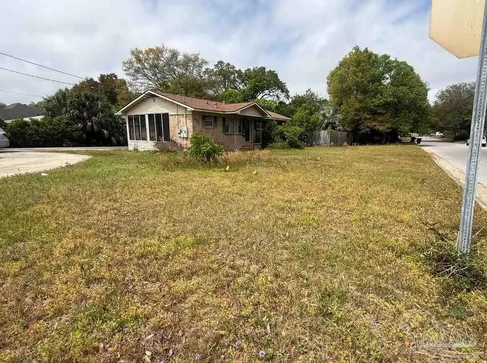 1001 Knowles Ave, Pensacola, FL 32503 - #1