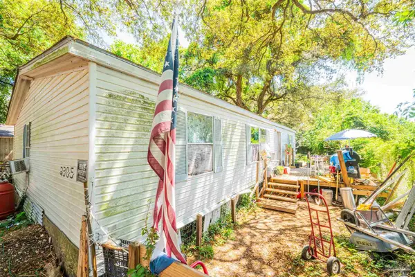 2305 Interlaken St, Pensacola, FL 32502