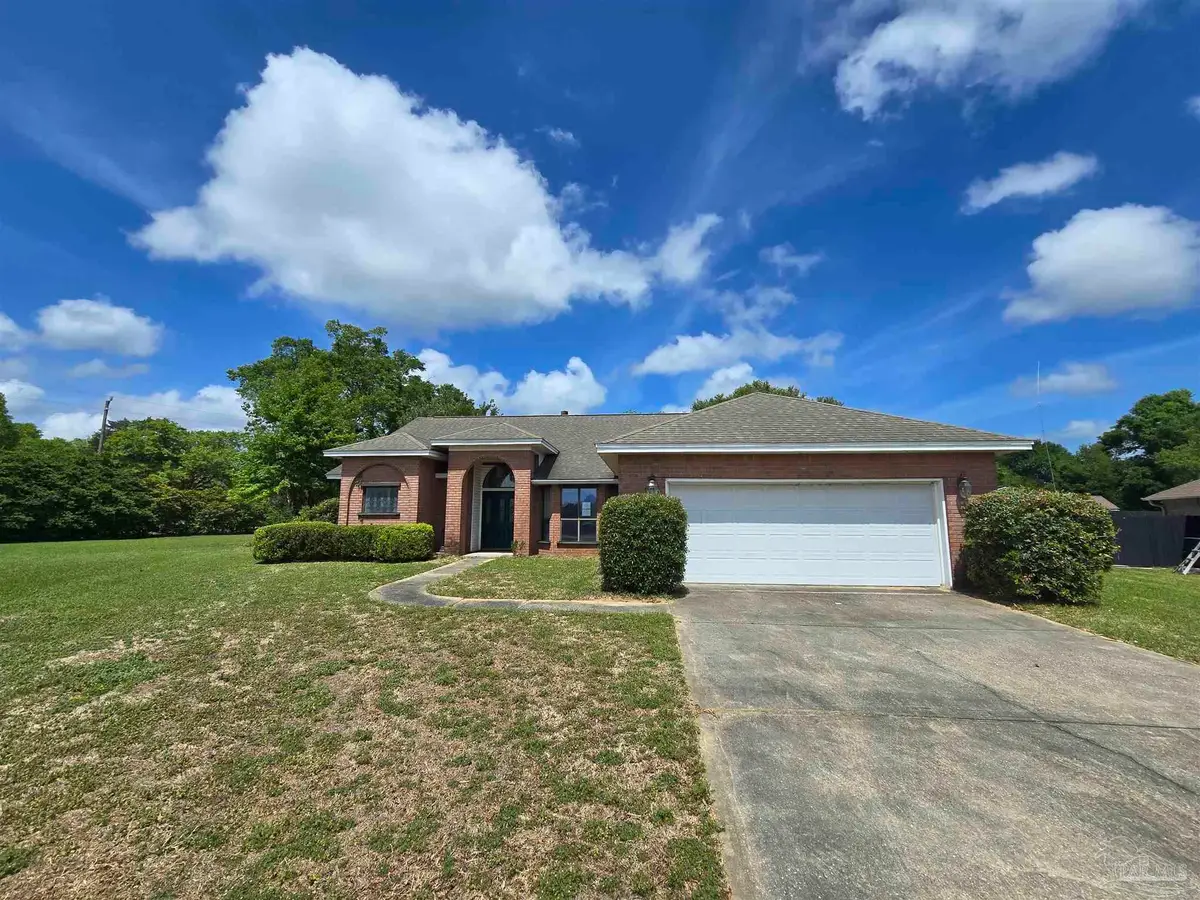 1574 Hunters Creek Dr, Cantonment, FL 32533 - #1