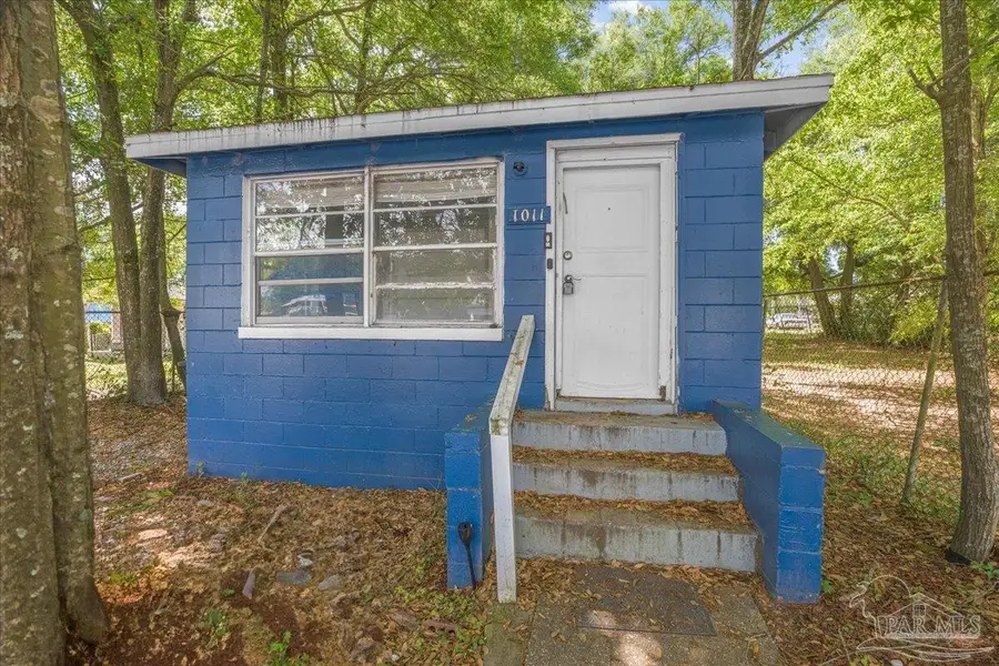 1011 W Hatton St, Pensacola, FL 32526 - #2