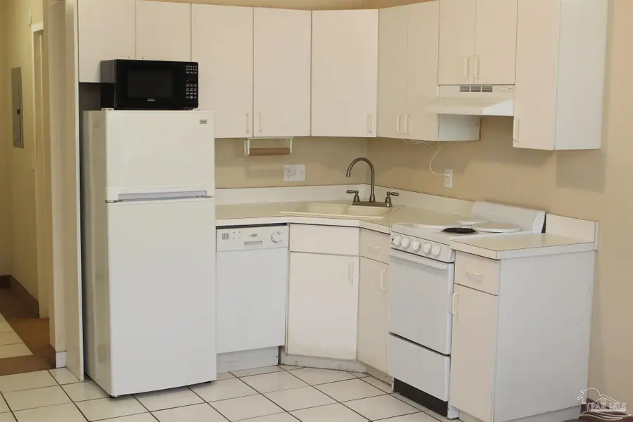 224 E Garden St #402, Pensacola, FL 32502 - #3