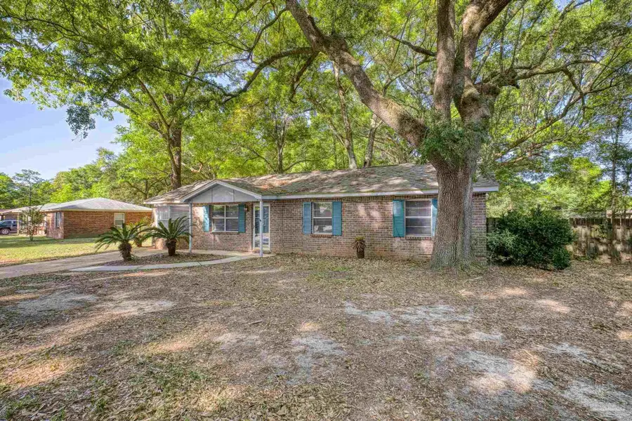 4233 W Avenida De Golf, Pace, FL 32571 - #3