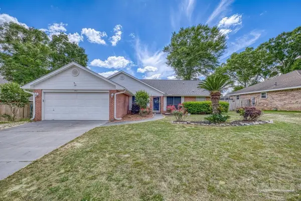 1763 Condor Dr, Cantonment, FL 32533