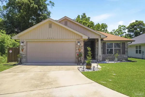 8803 Derby Ln, Pensacola, FL 32534