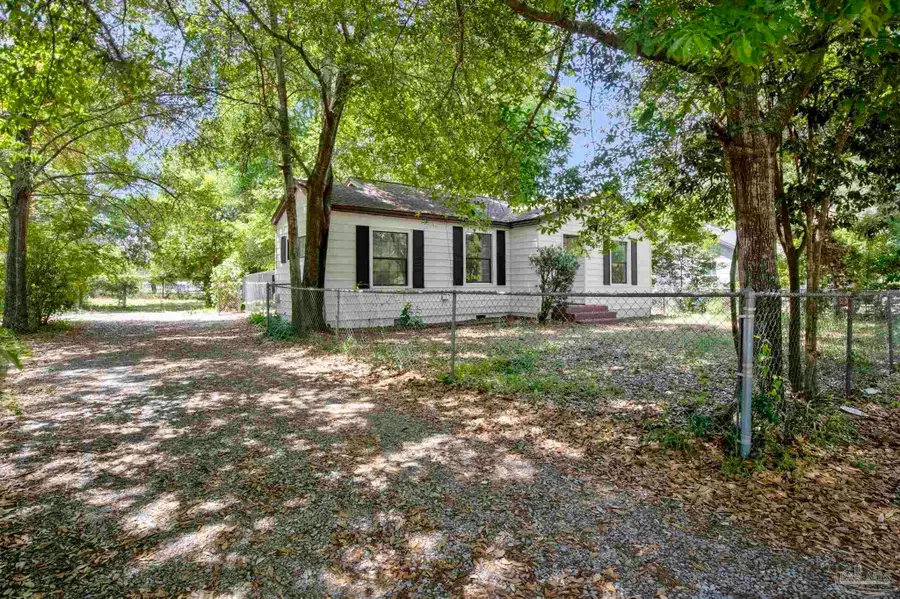 119 N Manchester St, Pensacola, FL 32507 - #2