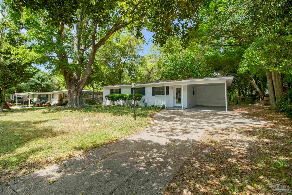 210 Edison Dr, Pensacola, FL 32505 - #1