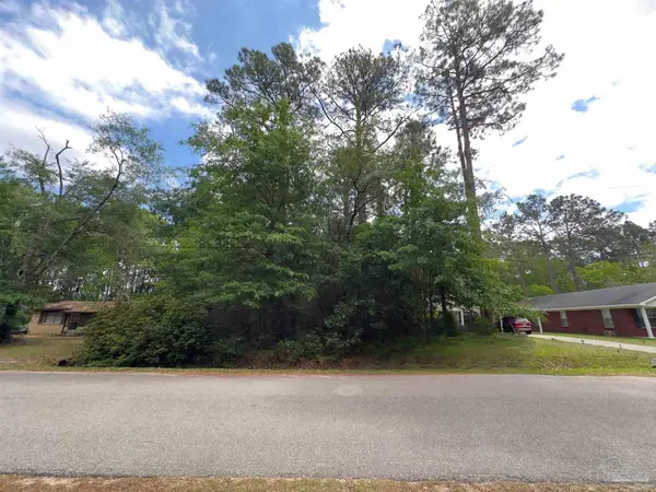 000 N 32nd Ave, Milton, FL 32583