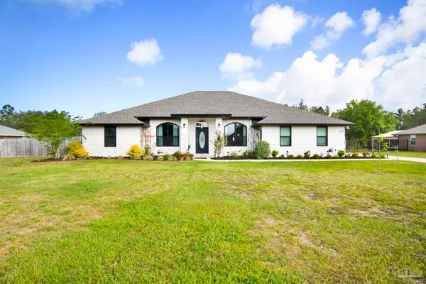 2810 Wallace Lake Rd, Pace, FL 32571