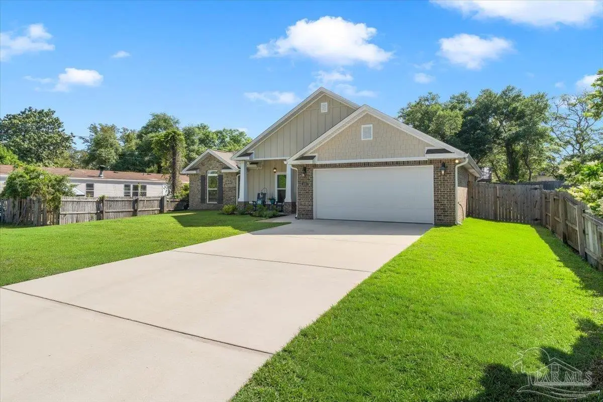 1808 St Mary Dr, Gulf Breeze, FL 32563 - #1