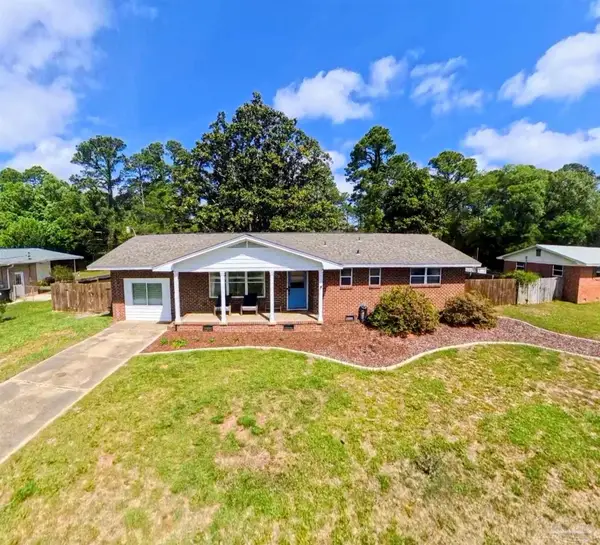 8920 Jupiter Dr, Pensacola, FL 32507