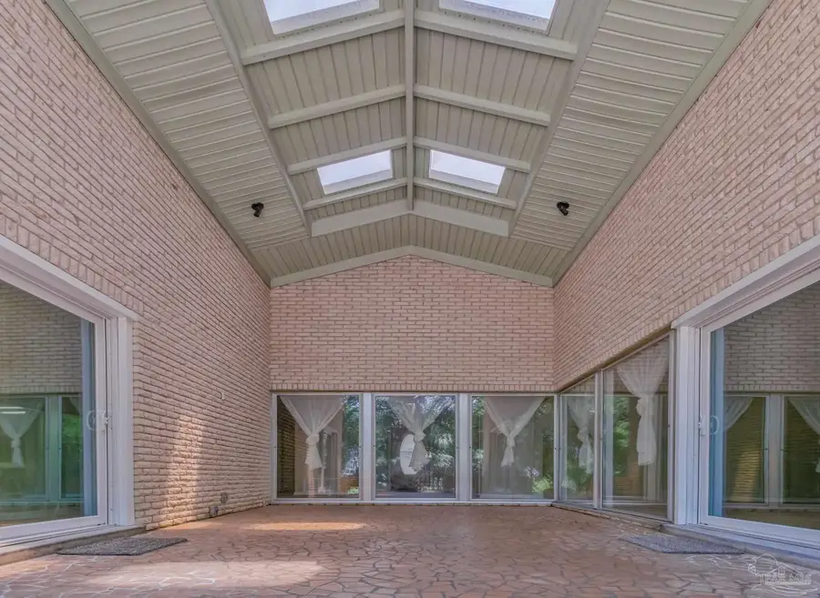 8033 Hendrix Ave, Pensacola, FL 32514 - #2