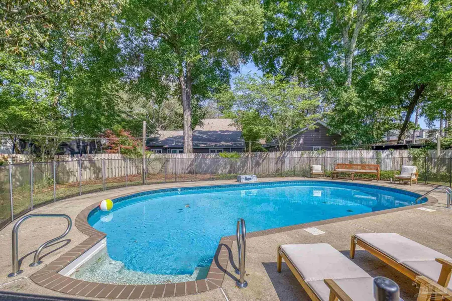 4580 Lavallet Ln, Pensacola, FL 32504 - #2