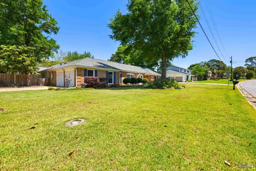 2102 Semur Rd, Pensacola, FL 32503 - #2