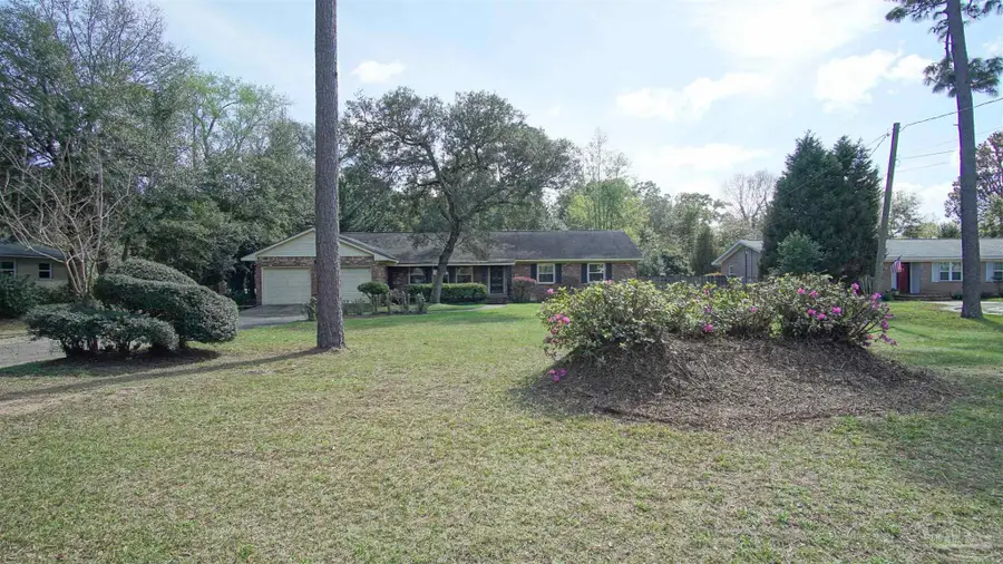 1019 E Burgess Rd, Pensacola, FL 32504 - #3