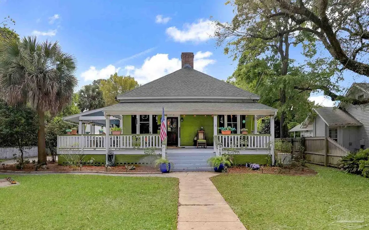 913 E Lloyd St, Pensacola, FL 32503 - #1