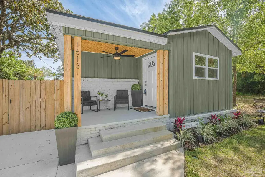1613 E Desoto St, Pensacola, FL 32501 - #2