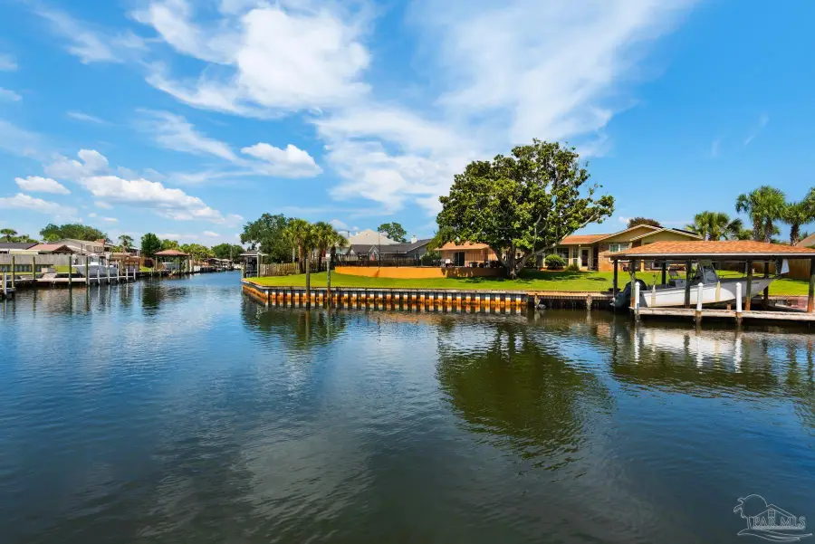 934 Aquamarine Dr, Gulf Breeze, FL 32563 - #3