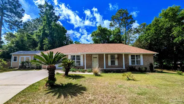 2758 Manuel Cir, Lillian, AL 36549