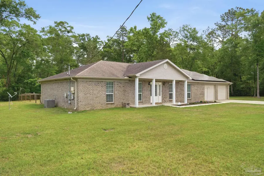 3082 Woodbury Cir, Cantonment, FL 32533 - #3