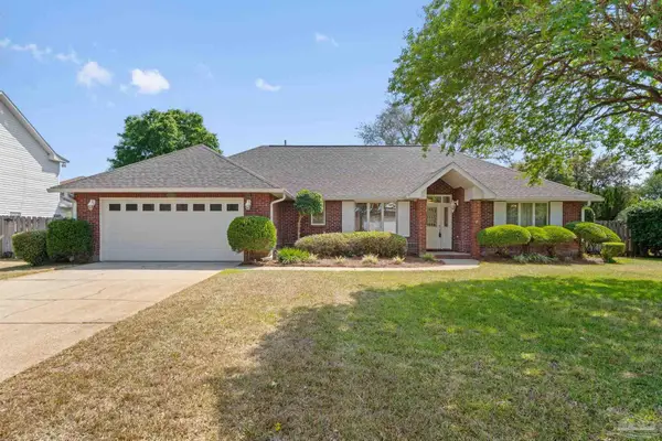 3823 Saber Tooth Cir, Gulf Breeze, FL 32563